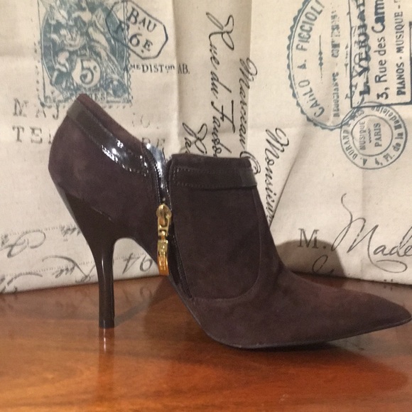 Never worn Guess Brown ankle boots - Picture 2 of 4